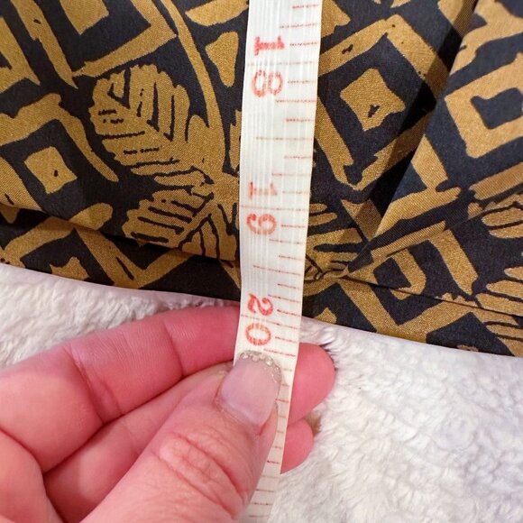 Vintage Silk Hawaiian Tropical Print Tan Wrap Mini Skirt Size M - Picture 8 of 8